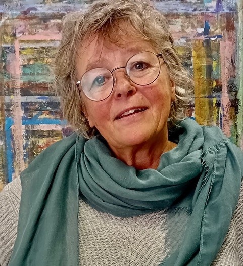 Cora Vries